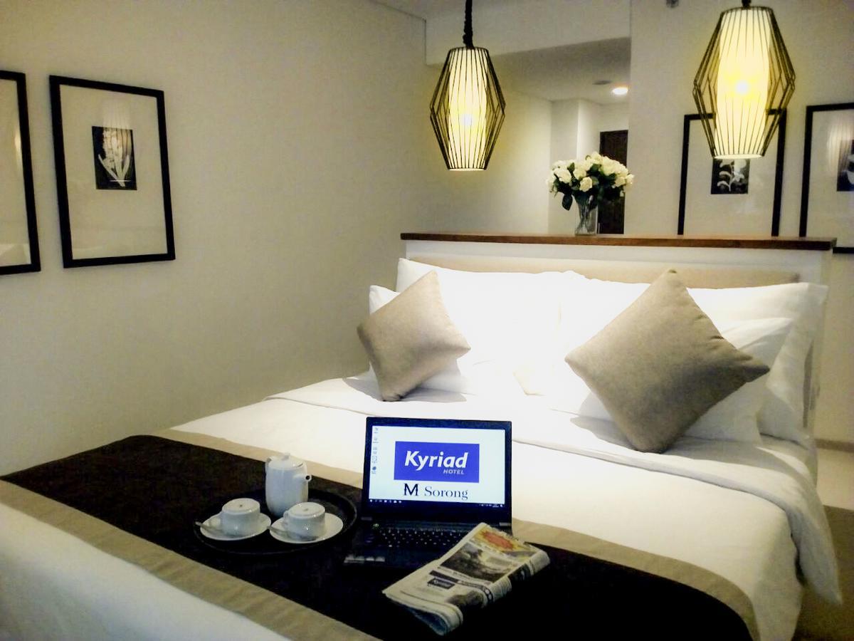 M Hotel Sorong Exterior photo